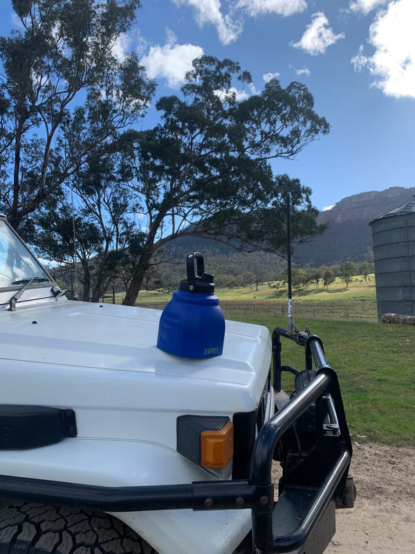 Customer photo: blue Yowy on the back of a ute